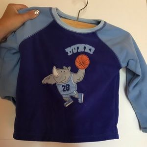 Carter’s blue fleece graphic pj top